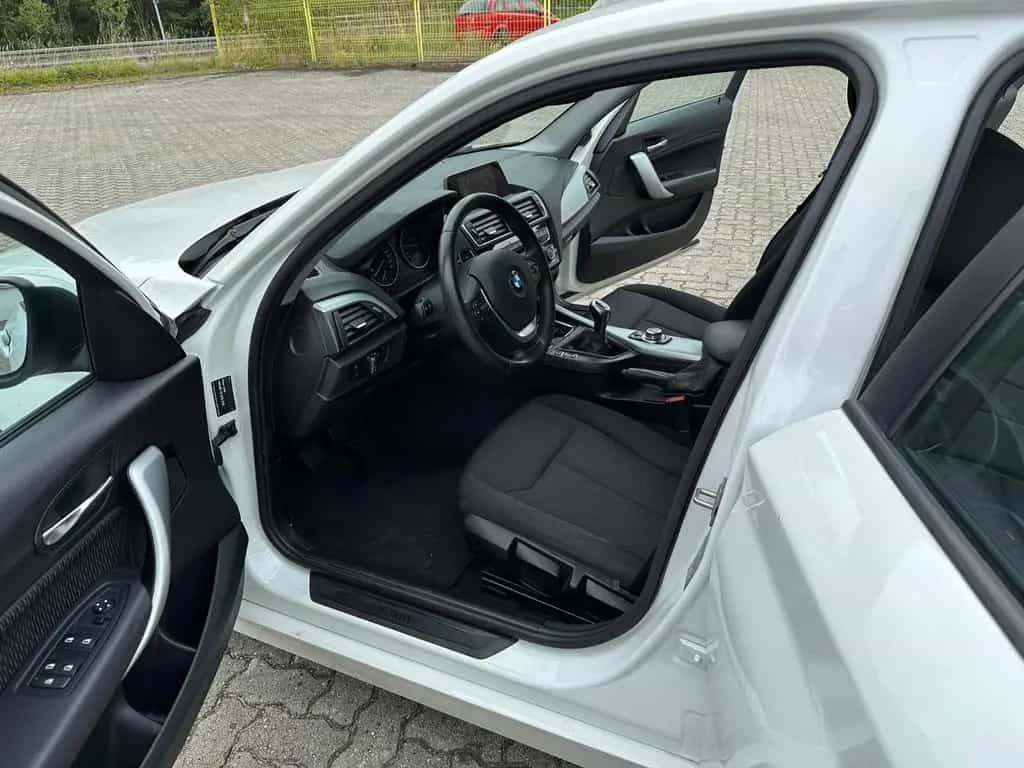 BMW 116 i Advantage Lim. 5-trg. 85000 km 02/2016-photo-8