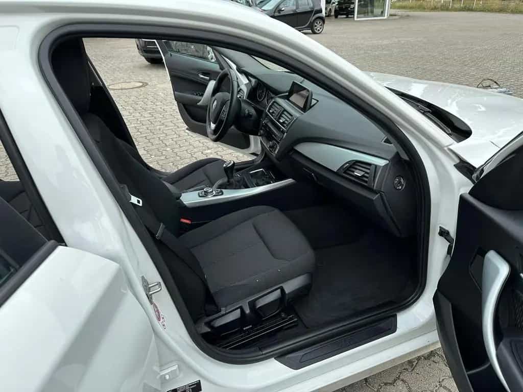 BMW 116 i Advantage Lim. 5-trg. 85000 km 02/2016-photo-9