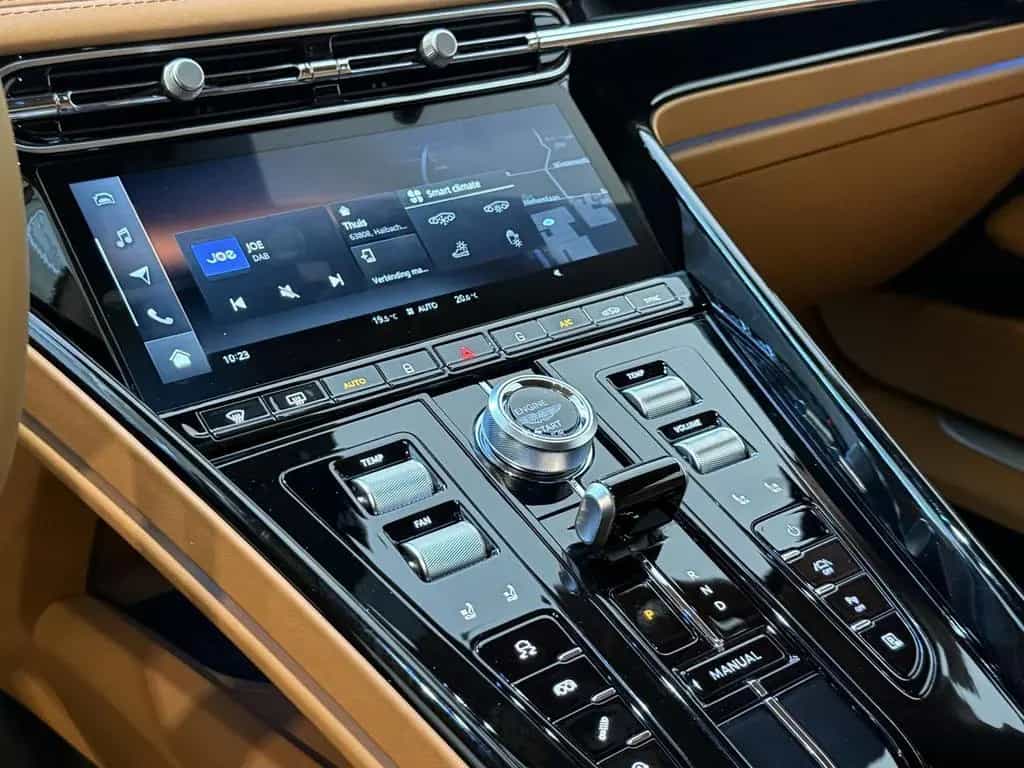 Aston Martin DB12 4.0 V8 | Satin Racing Green | 21 Felgen Sat 08/2024-photo-14