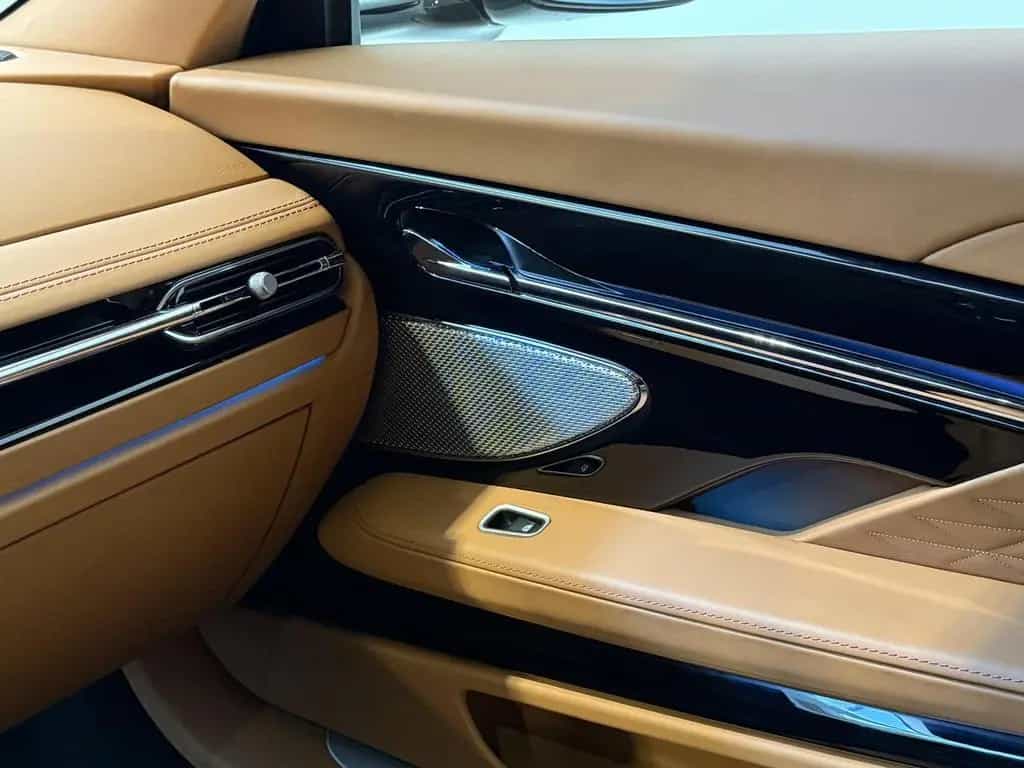 Aston Martin DB12 4.0 V8 | Satin Racing Green | 21 Felgen Sat 08/2024-photo-17