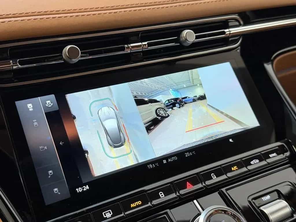Aston Martin DB12 4.0 V8 | Satin Racing Green | 21 Felgen Sat 08/2024-photo-18