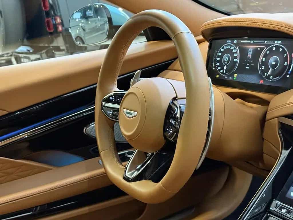 Aston Martin DB12 4.0 V8 | Satin Racing Green | 21 Felgen Sat 08/2024-photo-20