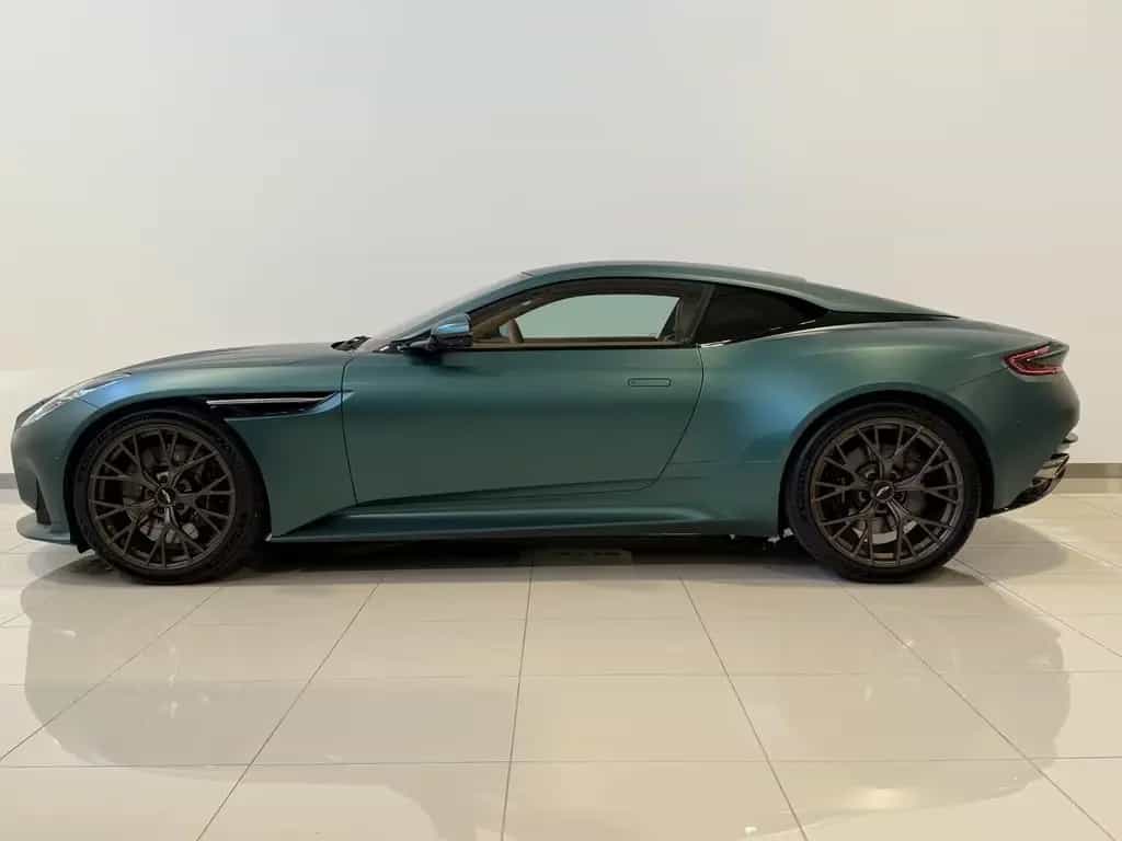 Aston Martin DB12 4.0 V8 | Satin Racing Green | 21 Felgen Sat 08/2024-photo-4