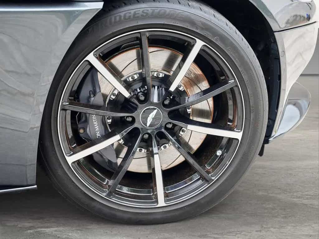 Aston Martin DB11 Volante Xenon Grey / Havana Tan nur 15508km 03/2023-photo-18