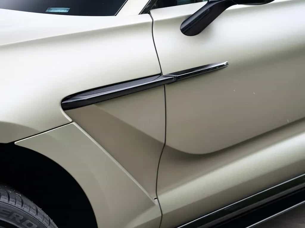 Aston Martin DBX 707 Titanium Grey / Onyx Black PPF Matt 03/2023-photo-12