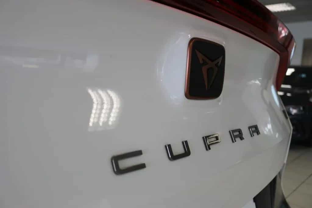 Cupra Formentor VZ 4Drive DCC Pano Kamera Leder ACC 08/2022-photo-12