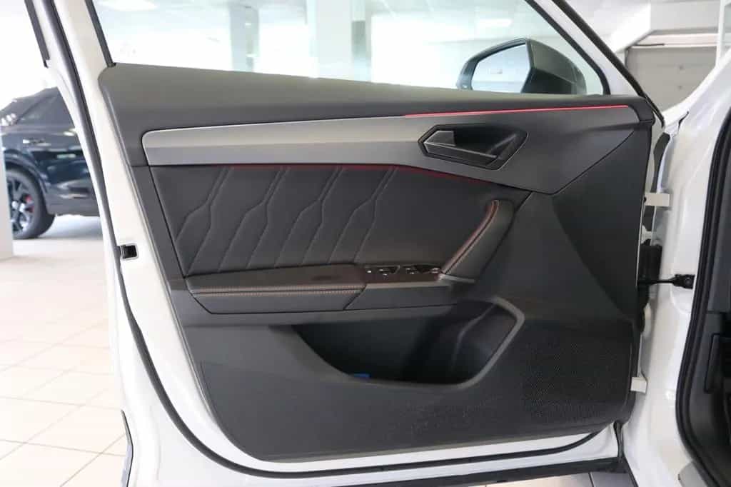 Cupra Formentor VZ 4Drive DCC Pano Kamera Leder ACC 08/2022-photo-14