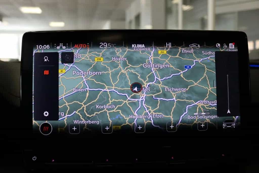 Cupra Formentor VZ 4Drive DCC Pano Kamera Leder ACC 08/2022-photo-29