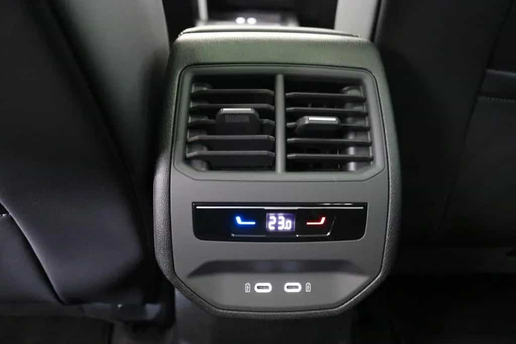 Cupra Formentor VZ 4Drive DCC Pano Kamera Leder ACC 08/2022-photo-38