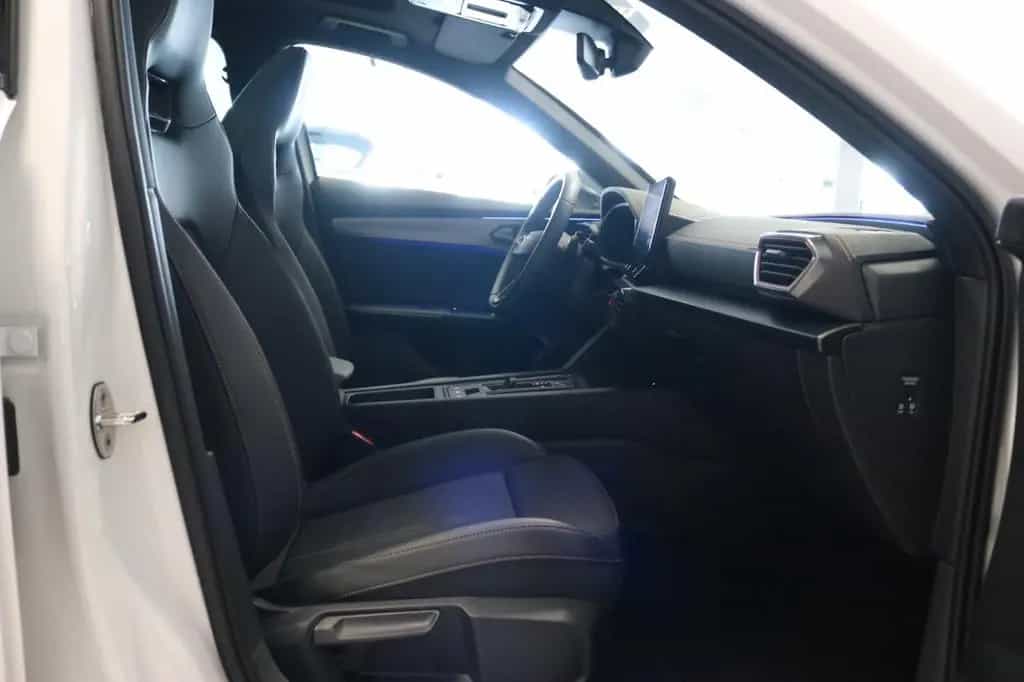 Cupra Formentor VZ 4Drive DCC Pano Kamera Leder ACC 08/2022-photo-39