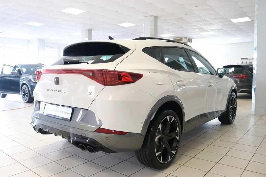 Cupra Formentor VZ 4Drive DCC Pano Kamera Leder ACC 08/2022-photo-7