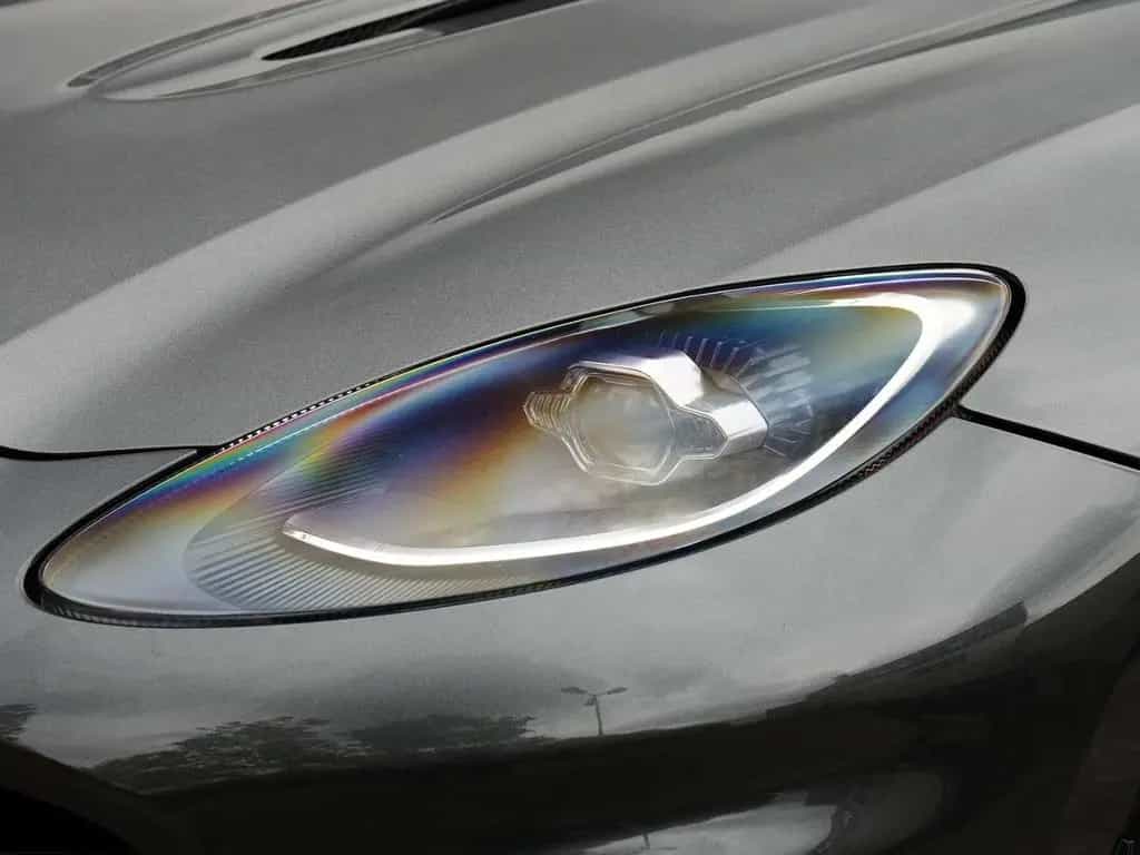 Aston Martin DBX 707 Magneti Silver / Phantom Grey Carbon Ext 03/2023-photo-10