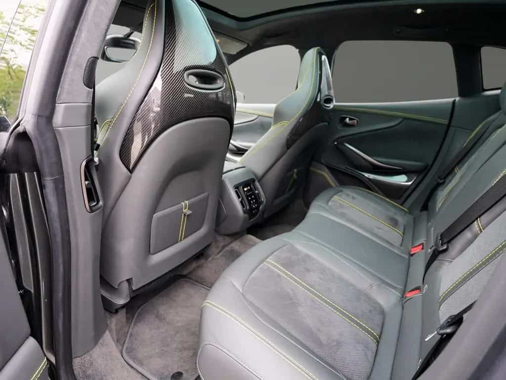 Aston Martin DBX 707 Magneti Silver / Phantom Grey Carbon Ext 03/2023-photo-29