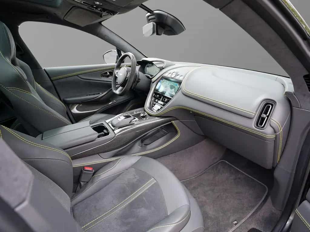 Aston Martin DBX 707 Magneti Silver / Phantom Grey Carbon Ext 03/2023-photo-36