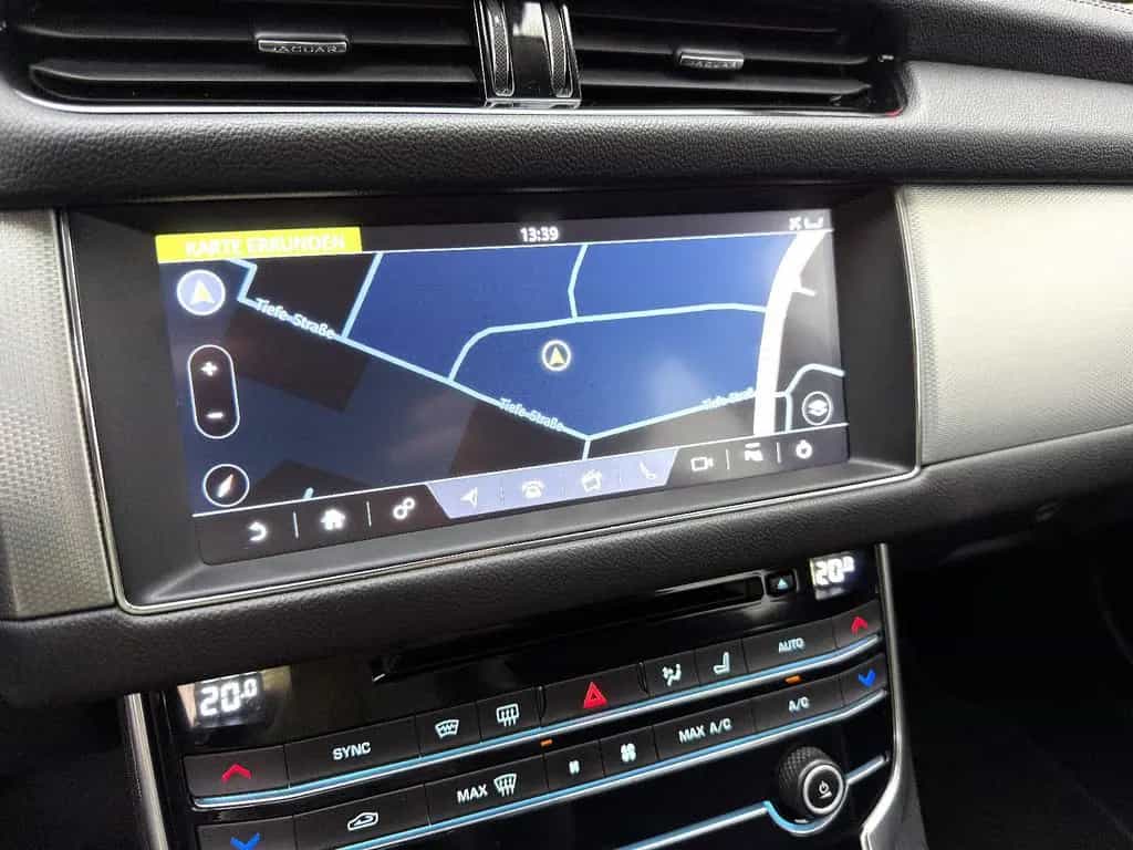 Jaguar XF Sportbrake Prestige *LED*SHZ*AHK*RFK* 08/2019-photo-15