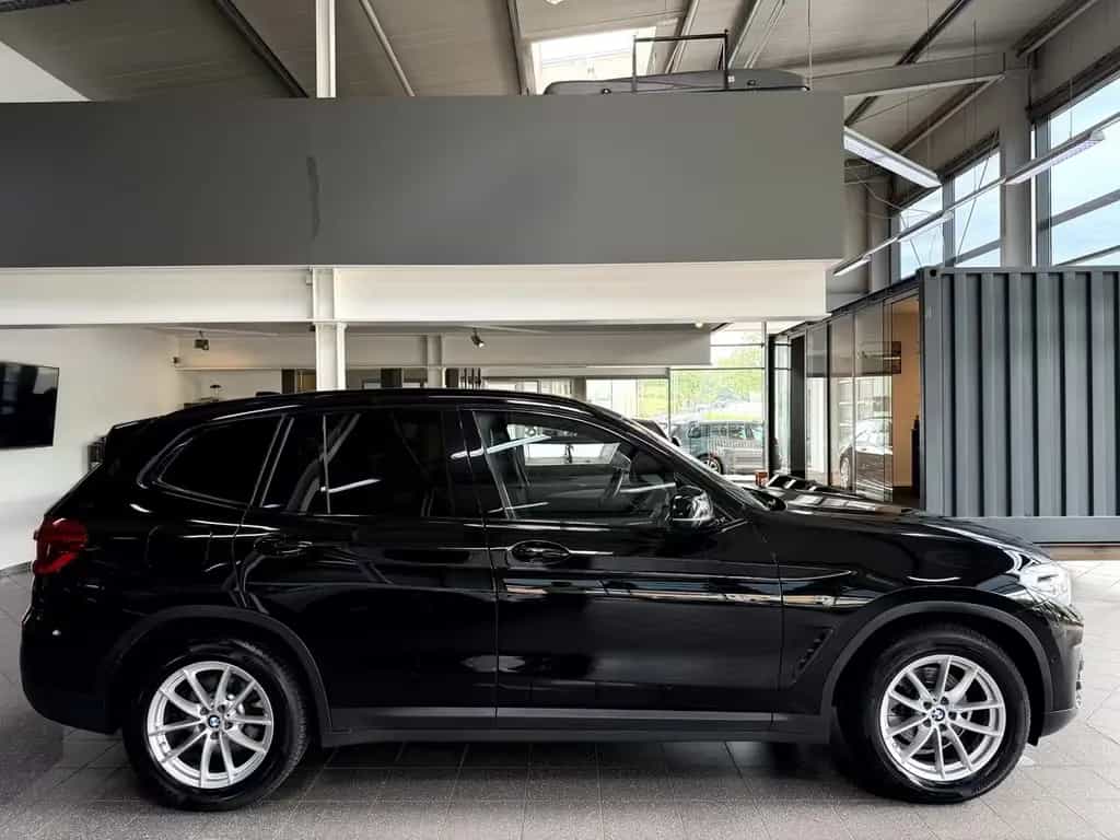 BMW X3 20d xDrive Advantage LED Navi RCAM AHK 03/2020-photo-3