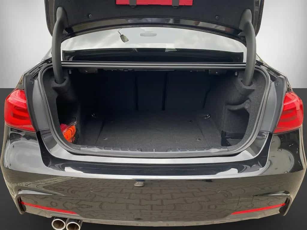 BMW 320 2,0 d xDrive M-Sport und Aerodynamik-Paket 01/2017-photo-16