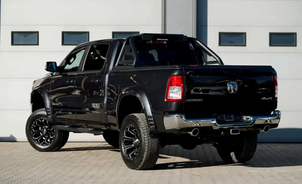 Other Other RAM 1500 5.7 Crew Cab Shortbed Bighorn Chrome 06/2021-photo-2