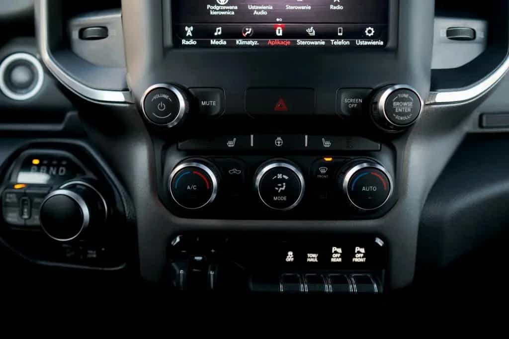 Other Other RAM 1500 5.7 Crew Cab Shortbed Bighorn Chrome 06/2021-photo-9