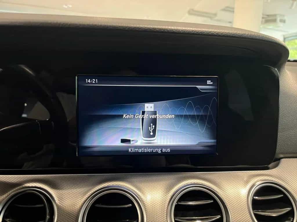 Mercedes-Benz E 200 E200 T 4Matic Aut. MULTIBEAM KAM ASSIST SHZ 02/2018-photo-18