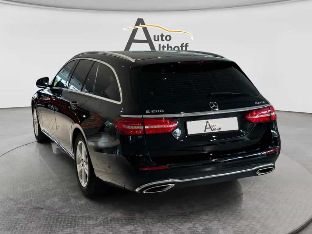 Mercedes-Benz E 200 E200 T 4Matic Aut. MULTIBEAM KAM ASSIST SHZ 02/2018-photo-3
