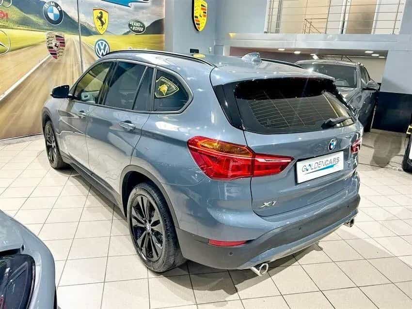 BMW X1 Bmw X1 sDrive18d Advantage 10/2019-photo-3