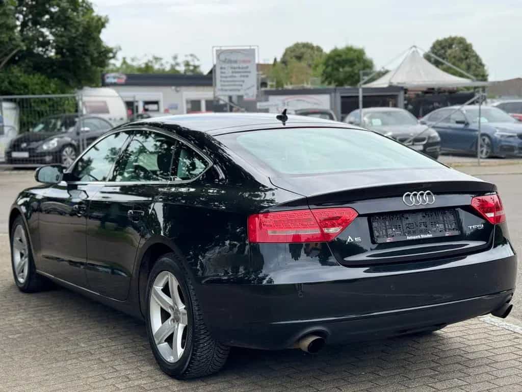 Audi A5 Sportback 2.0 TFSI / 84600 km / Automatik / 05/2011-photo-4