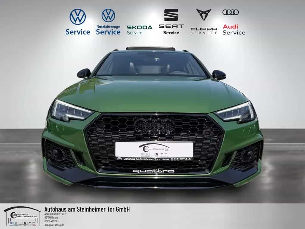 Audi RS4 KERAMIK-CARBON-HUD-B&O-360°-MATRIX-VIRT-PANO 08/2019-photo-1