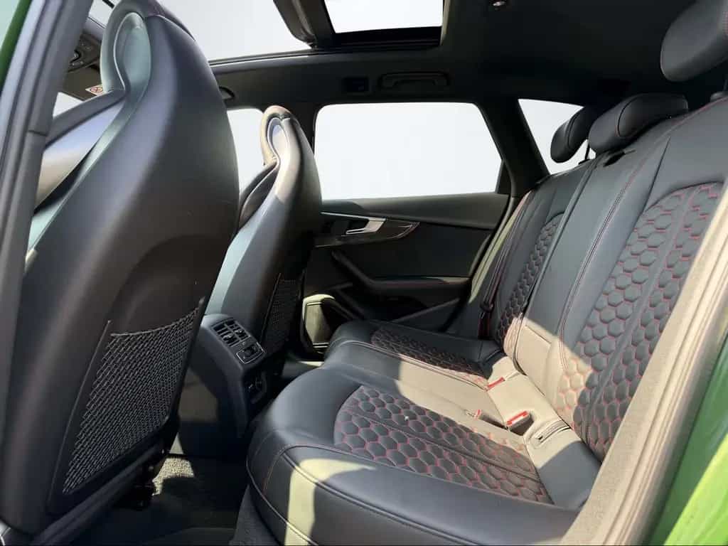 Audi RS4 KERAMIK-CARBON-HUD-B&O-360°-MATRIX-VIRT-PANO 08/2019-photo-16