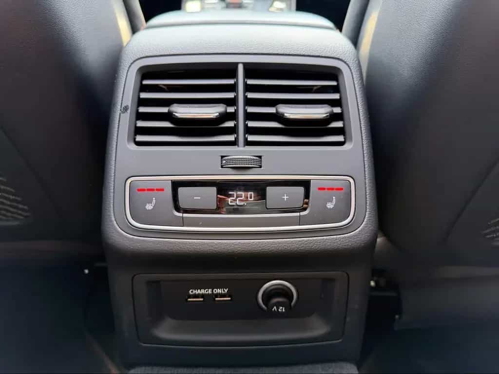 Audi RS4 KERAMIK-CARBON-HUD-B&O-360°-MATRIX-VIRT-PANO 08/2019-photo-17