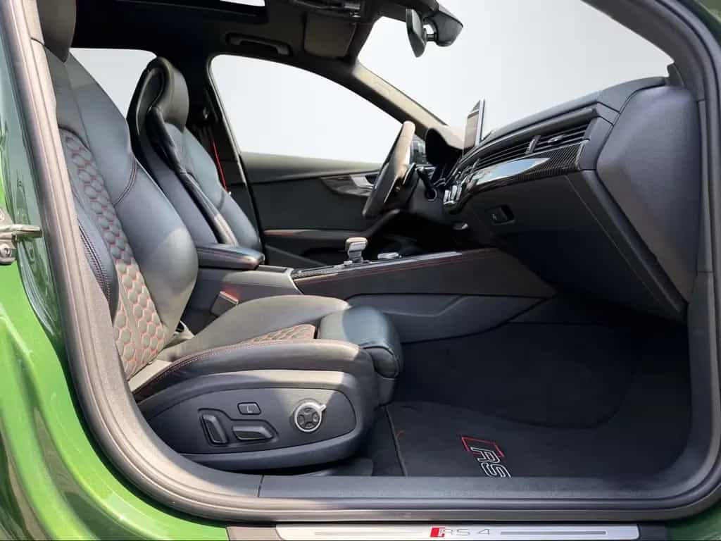 Audi RS4 KERAMIK-CARBON-HUD-B&O-360°-MATRIX-VIRT-PANO 08/2019-photo-19