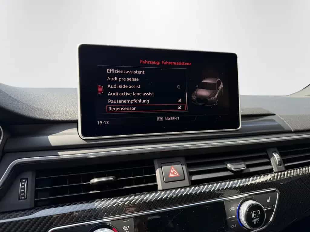 Audi RS4 KERAMIK-CARBON-HUD-B&O-360°-MATRIX-VIRT-PANO 08/2019-photo-25