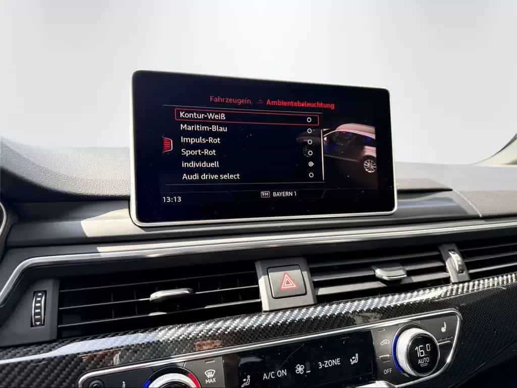 Audi RS4 KERAMIK-CARBON-HUD-B&O-360°-MATRIX-VIRT-PANO 08/2019-photo-26