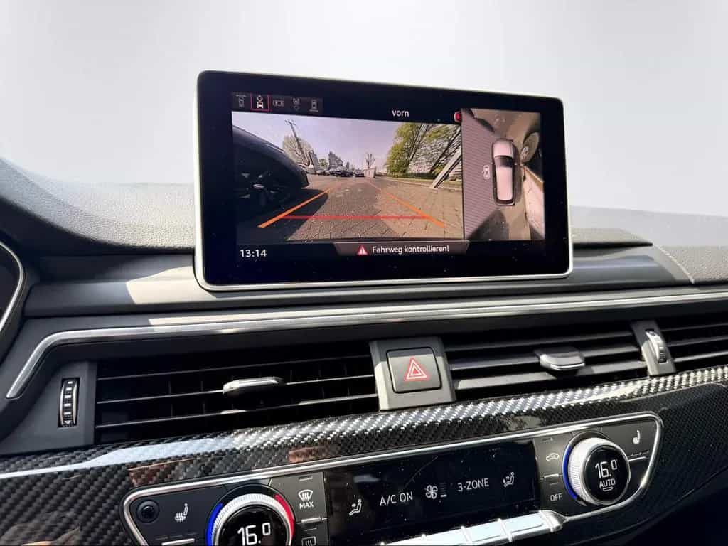 Audi RS4 KERAMIK-CARBON-HUD-B&O-360°-MATRIX-VIRT-PANO 08/2019-photo-29