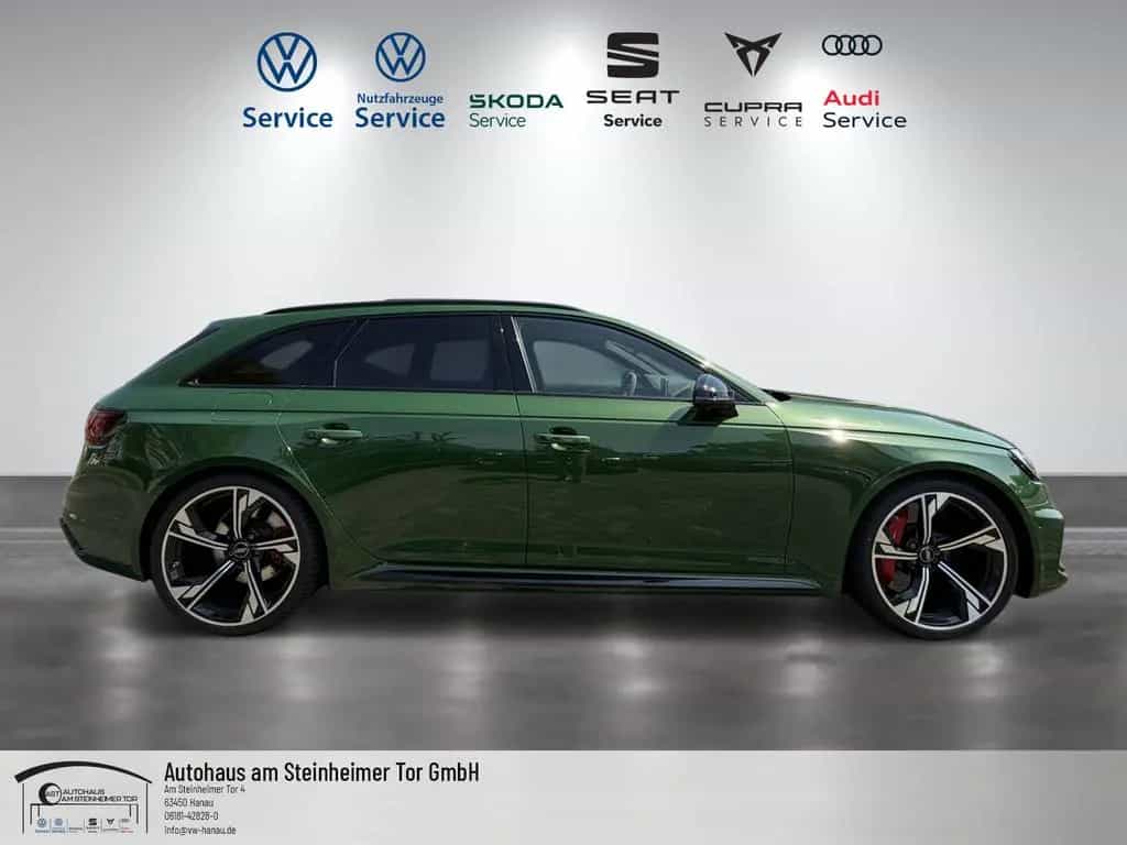 Audi RS4 KERAMIK-CARBON-HUD-B&O-360°-MATRIX-VIRT-PANO 08/2019-photo-3