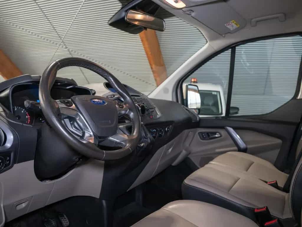 Ford Tourneo Custom Kombi L2 H1 310 VA Titanium Navi 05/2017-photo-4