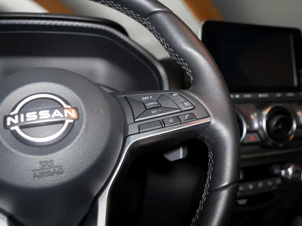Nissan Juke Kiiro LED Apple CarPlay Android Auto Klimaa 05/2022-photo-14
