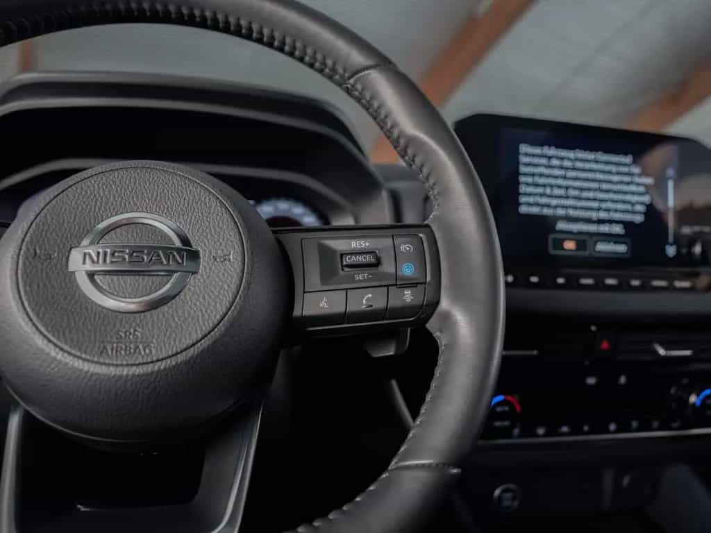 Nissan Qashqai Tekna+ 4x4 HUD Panorama Navi Leder Memor 05/2022-photo-19