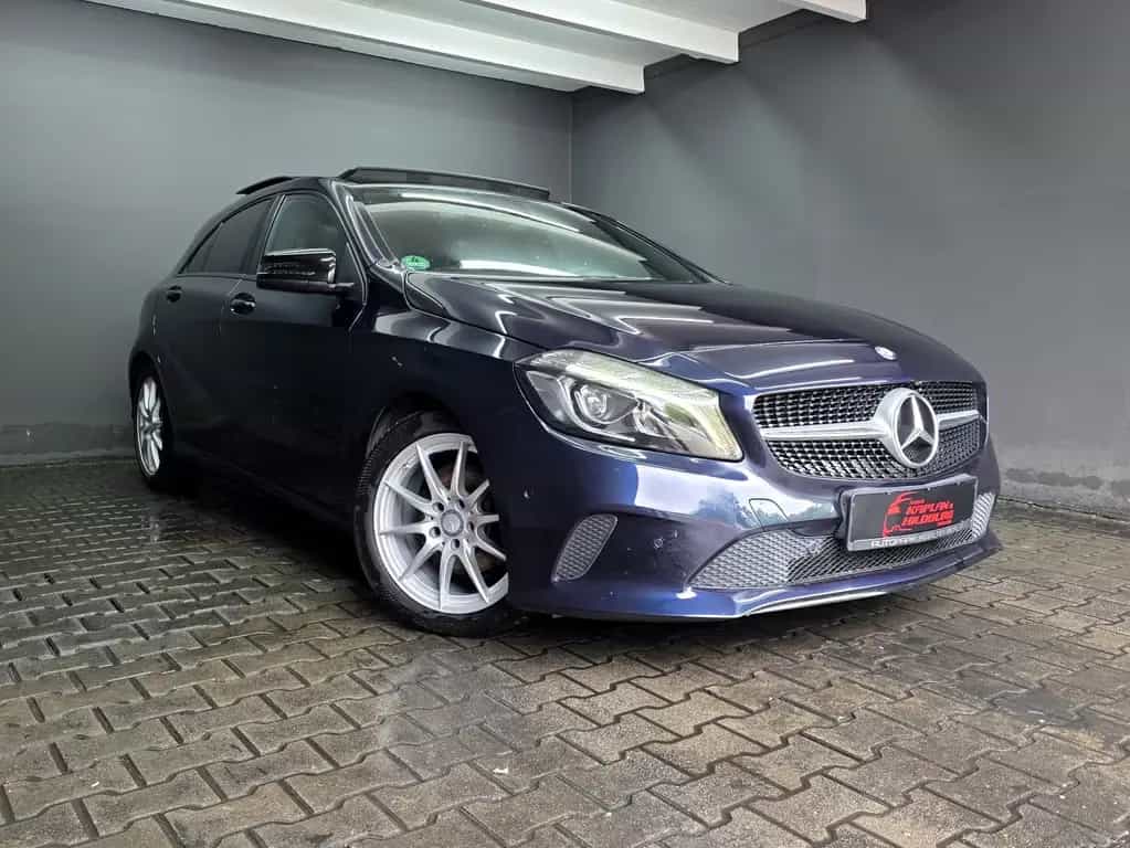 Mercedes-Benz A 200 d 4MATIC, PANO, LED, R-KAMERA, CARPLAY 03/2017-photo-2
