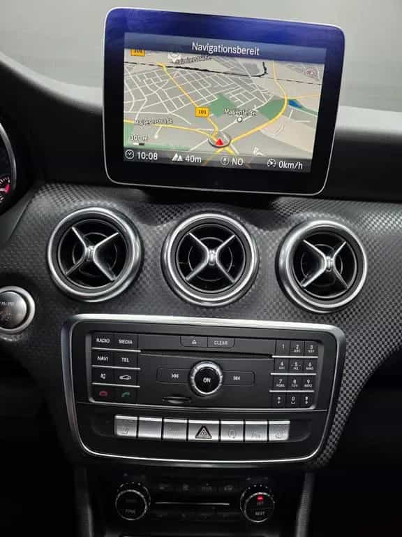 Mercedes-Benz A 200 d 4MATIC, PANO, LED, R-KAMERA, CARPLAY 03/2017-photo-20