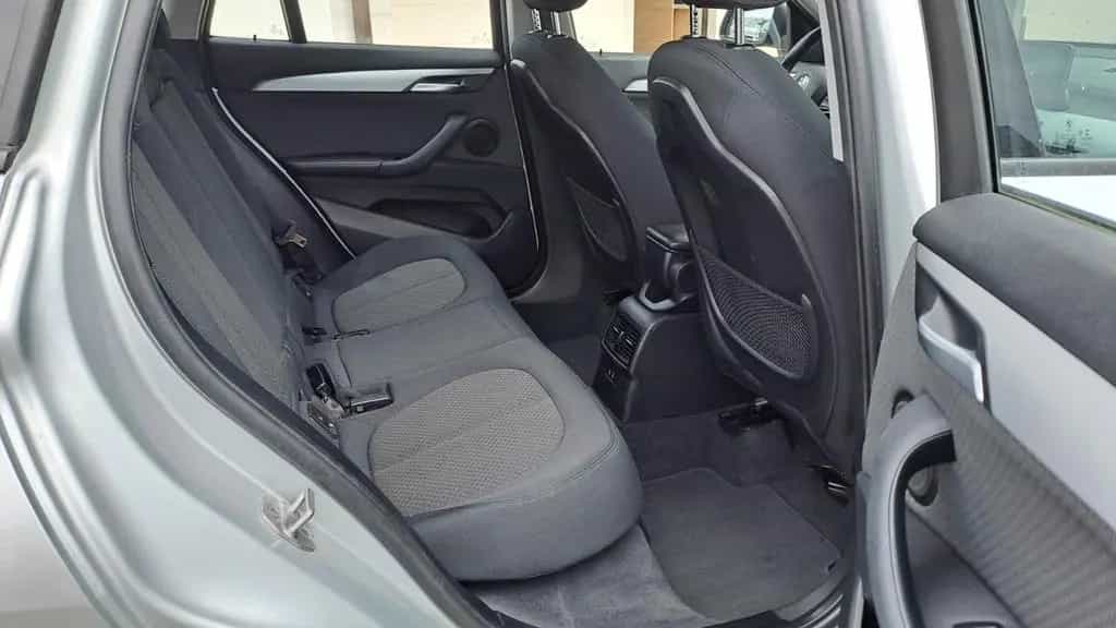 BMW X1 sDrive 18 d Advantage LED NAVI AHK PDC Tempo. 01/2021-photo-12
