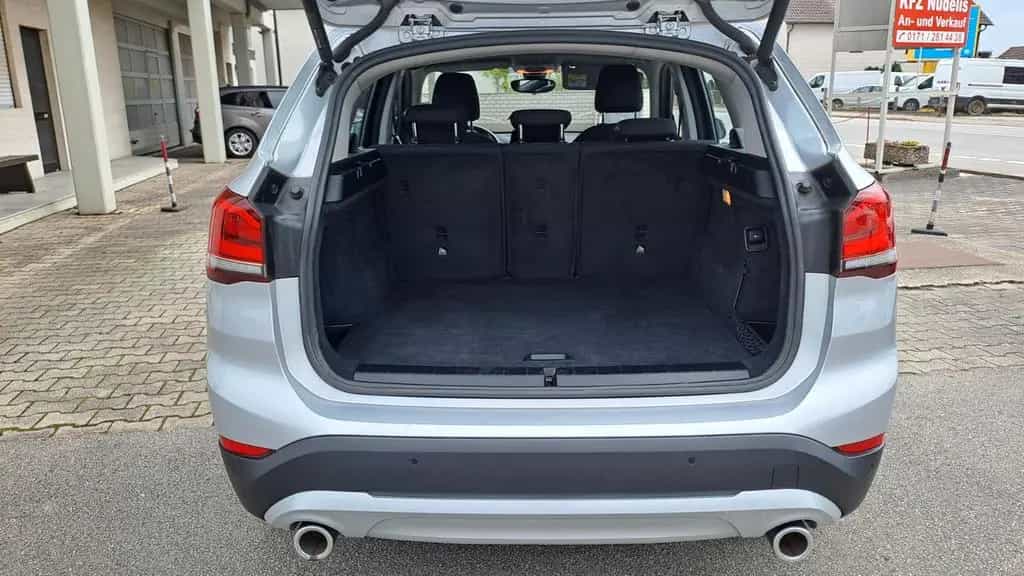 BMW X1 sDrive 18 d Advantage LED NAVI AHK PDC Tempo. 01/2021-photo-14