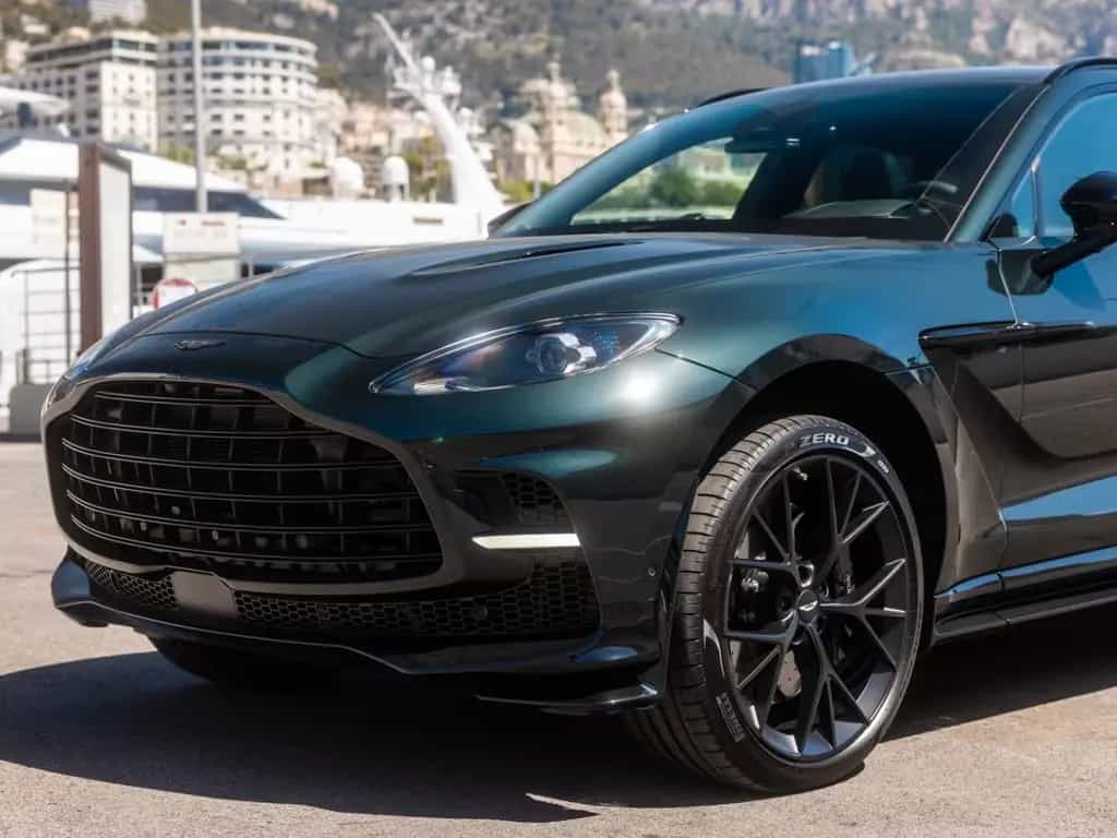 Aston Martin DBX 4.0 V8 707 null-photo-1