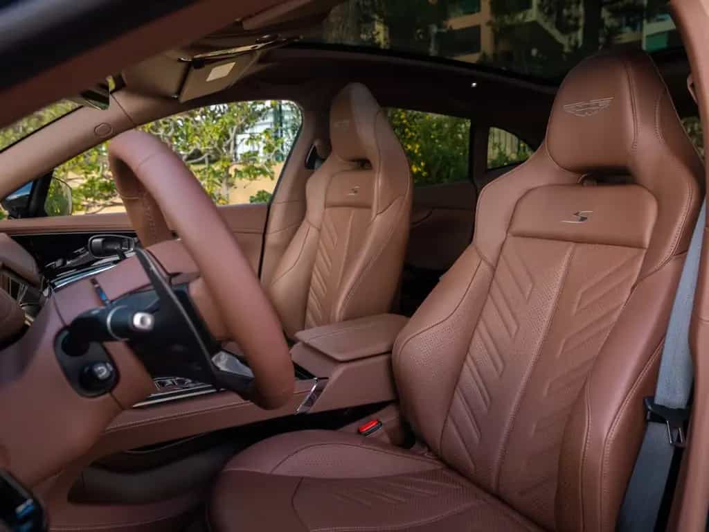 Aston Martin DBX 4.0 V8 S null-photo-7