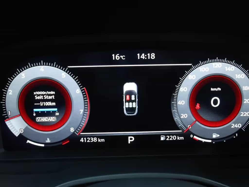 Nissan Qashqai Tekna+ 4x4BoseLederPGD 02/2022-photo-13