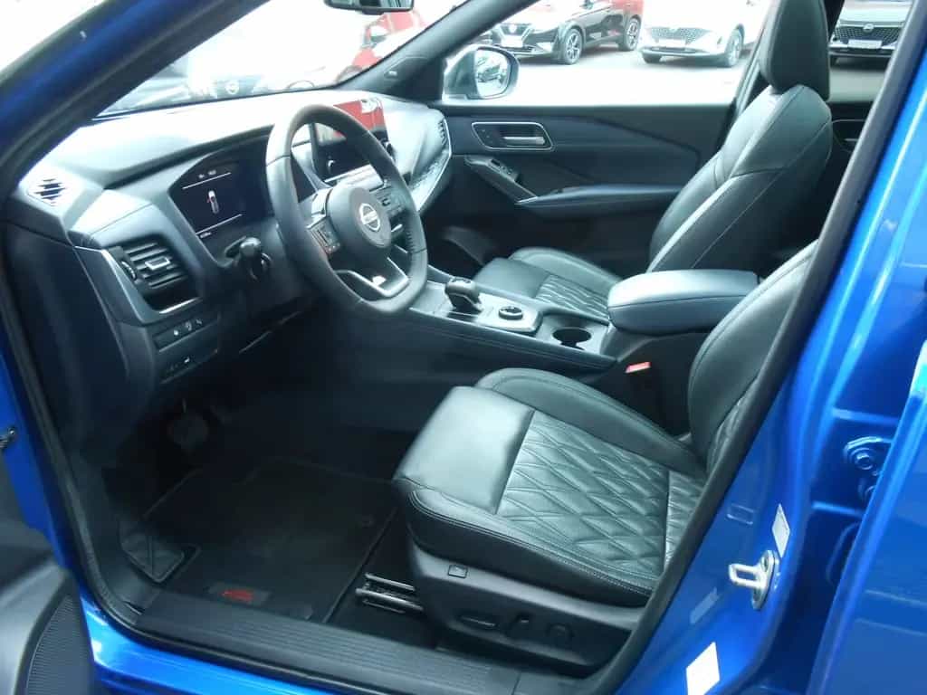 Nissan Qashqai Tekna+ 4x4BoseLederPGD 02/2022-photo-24
