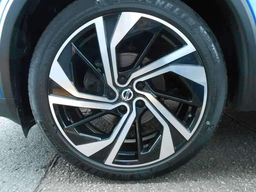 Nissan Qashqai Tekna+ 4x4BoseLederPGD 02/2022-photo-3
