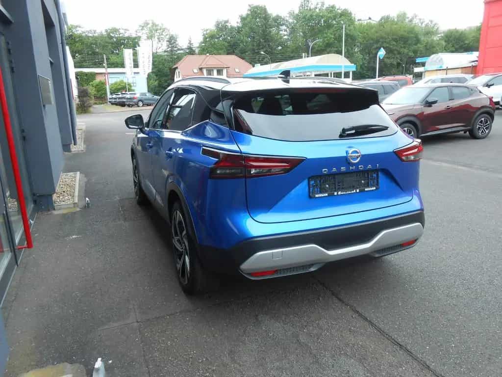 Nissan Qashqai Tekna+ 4x4BoseLederPGD 02/2022-photo-4