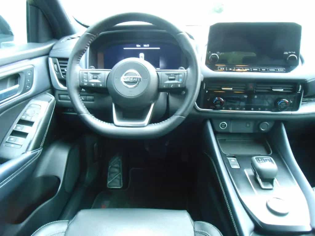 Nissan Qashqai Tekna+ 4x4BoseLederPGD 02/2022-photo-8