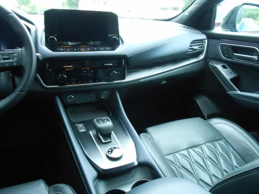 Nissan Qashqai Tekna+ 4x4BoseLederPGD 02/2022-photo-9